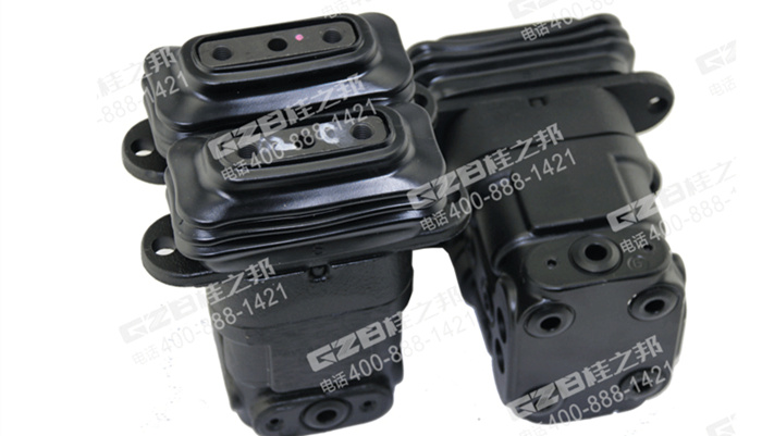 挖掘機腳踏閥批發:三一365挖機行走腳踏閥PVD8PC5020A