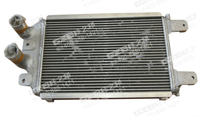 三一挖掘機中冷器