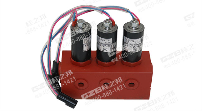 徐工450挖機電磁閥組